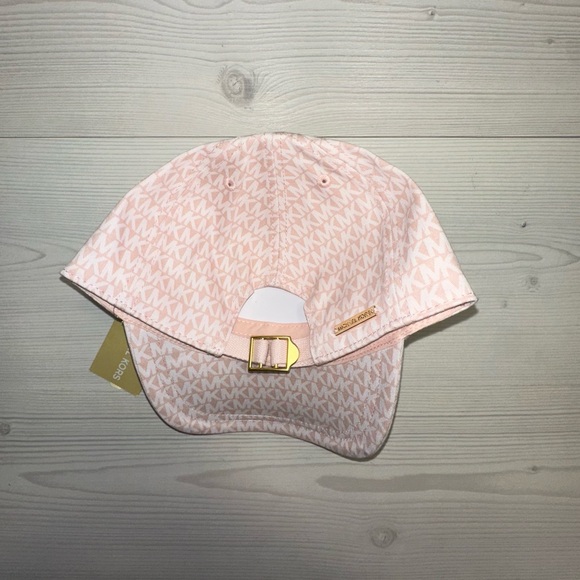 Michael Kors Pink Textured Hat - Picture 4 of 6